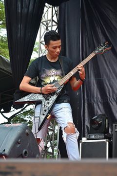 Gitaris kece kami pake tees <a href="/Jasad_bdm/">JASAD OFFICIAL</a>  lho! ;) #proud