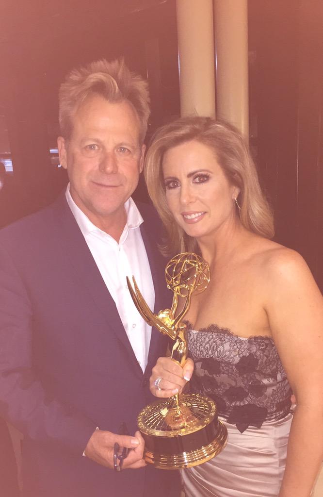 MarthaByrne10's tweet photo. I won! @kinshriner said he brings good luck!! http://t.co/3un3uPvKWQ