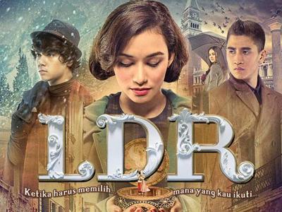 detikcom's tweet photo. Al Ghazali dan Verrel Bramasta Rebutan Cewek di Film 'LDR' http://t.co/3wGlAPTEnk via @detikhot http://t.co/KFVikuDgbx