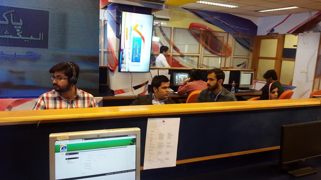 geonewselection's tweet photo. Election cell team working .. @geonewselection #GeoLBelection http://t.co/wZci3YAszO