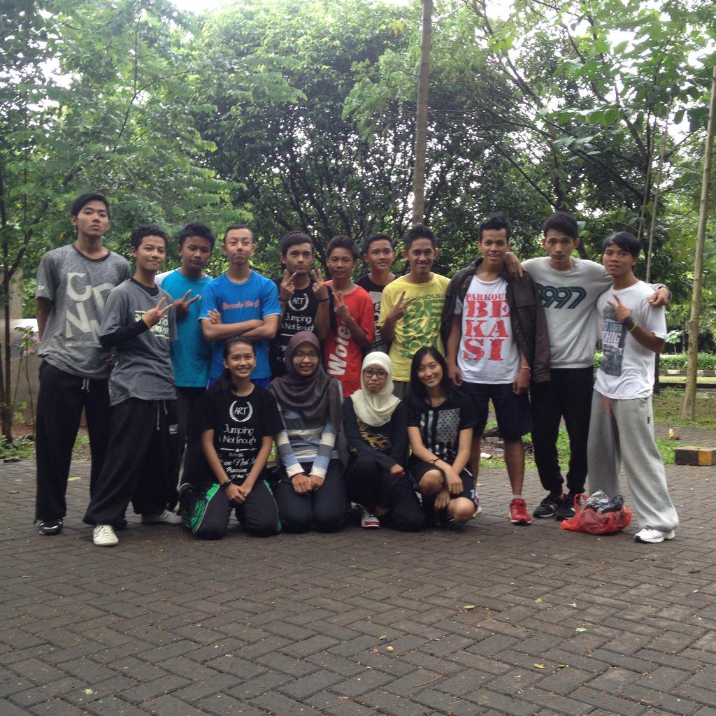 YoungHeroesID tweet picture
