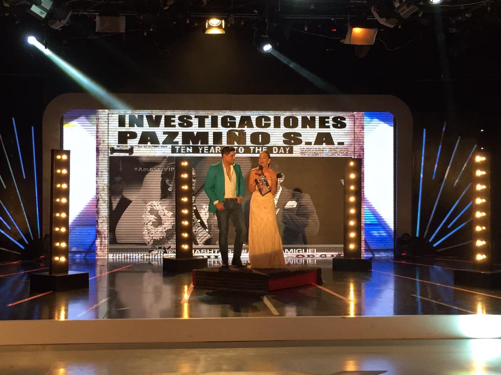 tcsoyelmejor's tweet photo. ¡Llegó la hora CERO de #UnViernesVIP! @Gabypazmino en pocos minutos nos contará toda la verdad. ¿#GabyDilo? http://t.co/alMf7QVDD6