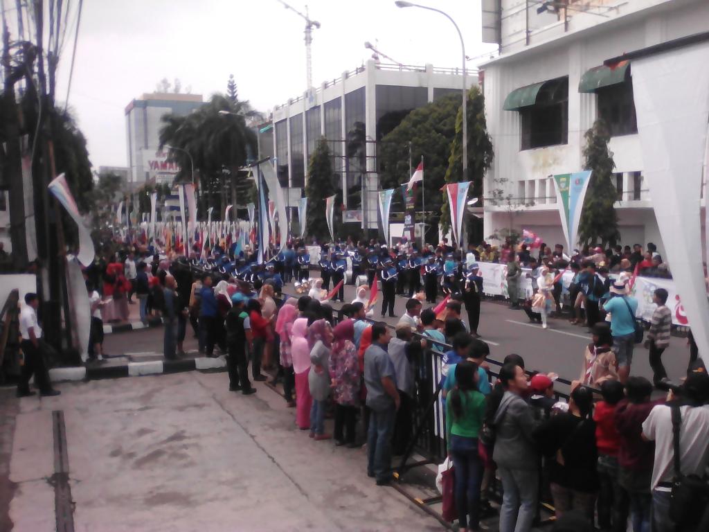 infobandung's tweet photo. RT @danialghazi12 sudah bersiap untuk parade http://t.co/KQp4qPGo1G