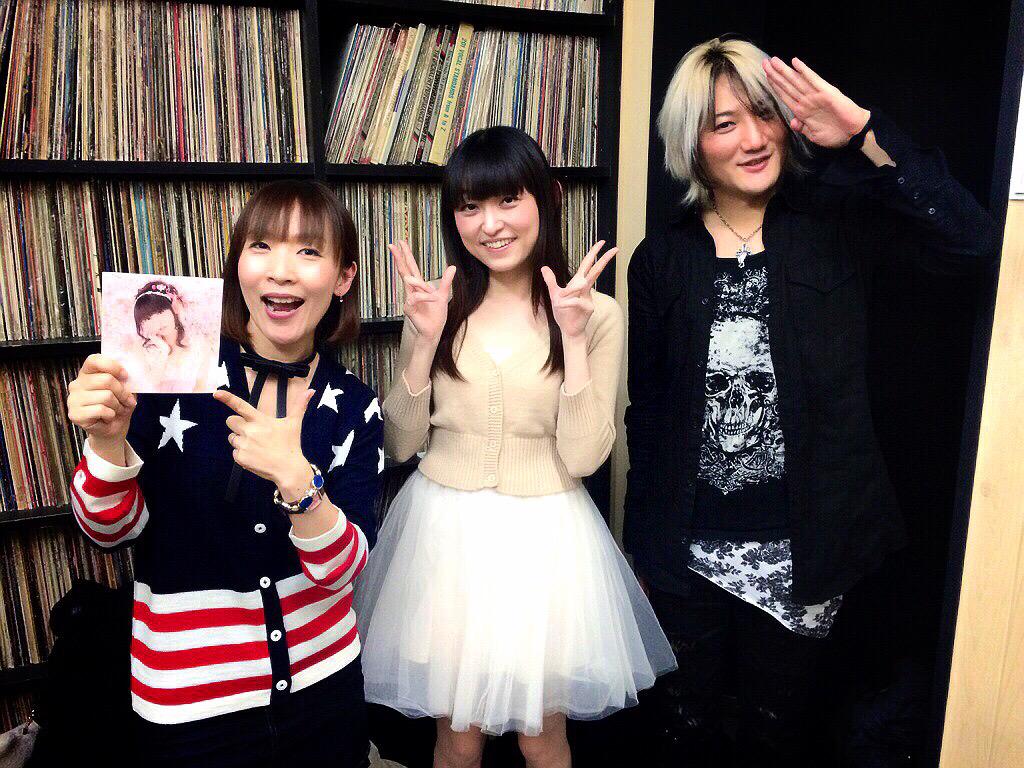 Katsu No Twitter 今週のラジオ スパキンのゲストは 田村ゆかりさん 流石っす 笑 そしてメロメロになりました しかしangelaと混ぜると危険な香り キンスパでの特別企画も あるよ 聞いてね Http T Co Fwikpazxj9 Http T Co Wothhdloq0 Twitter