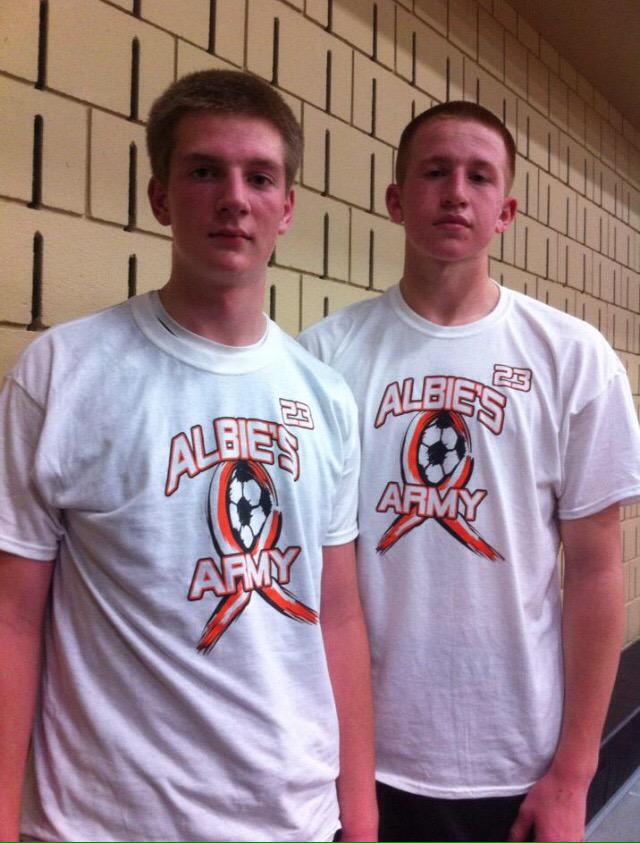 racingumby's tweet photo. Brandon and Brady Representing!
#AlbiesArmy 
@HaysBhays @GrandeRojo31 #illinoisirish http://t.co/jPsSJyrDWU