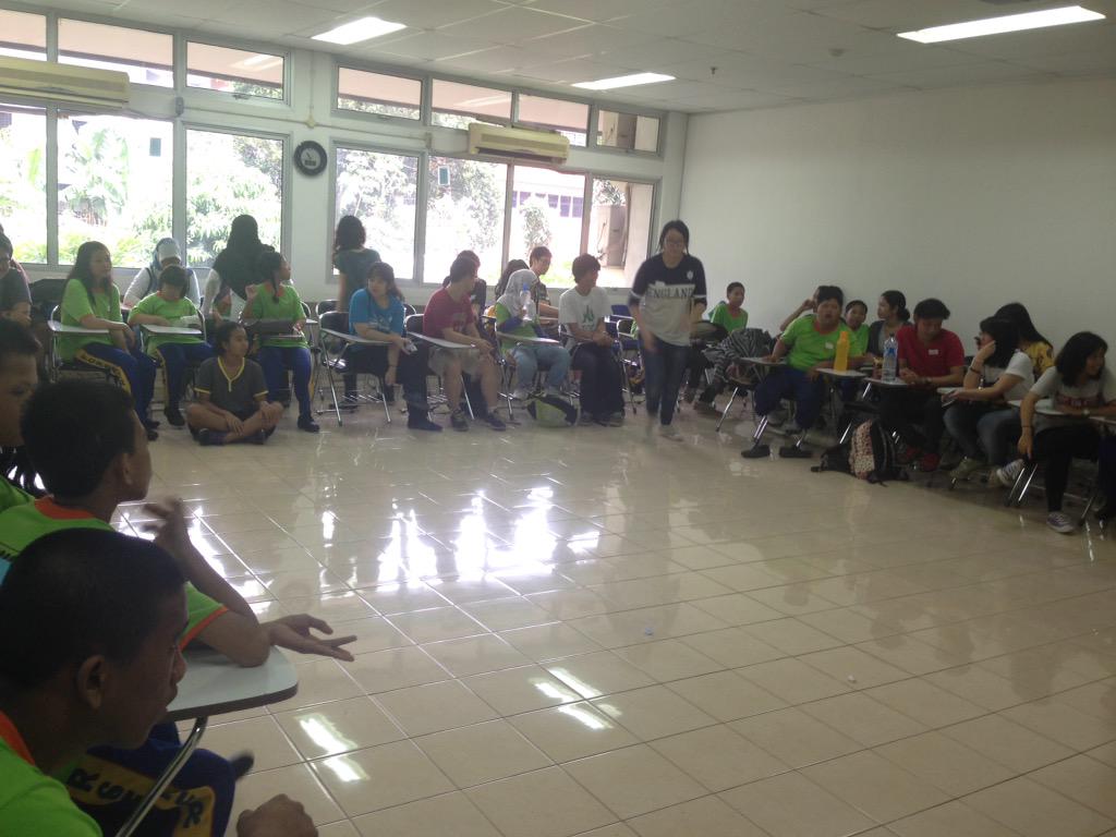 Games terakhirnya nulis cita-cita kita nih:D