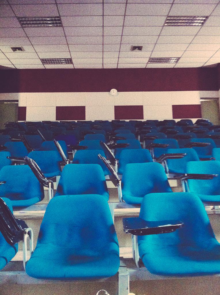 emctpg14's tweet photo. @aerwynaa @pyonned and some cool seats #Fast&Furious #screeningsaturday #AnsaraClan http://t.co/tU6z1v9fij