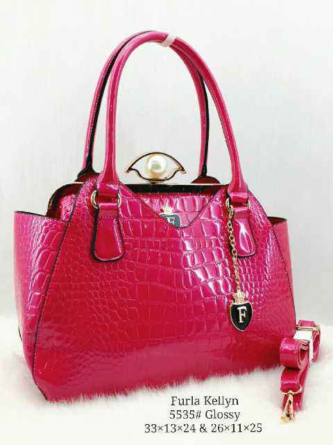 Cco_Project's tweet photo. Choose n' Pick girls
#SIMPLE #HANDBAG can make you more confident and stylish
#ORIGINAL
Only 255k
invite : 74CCE10A http://t.co/Fm8uqQHxHZ