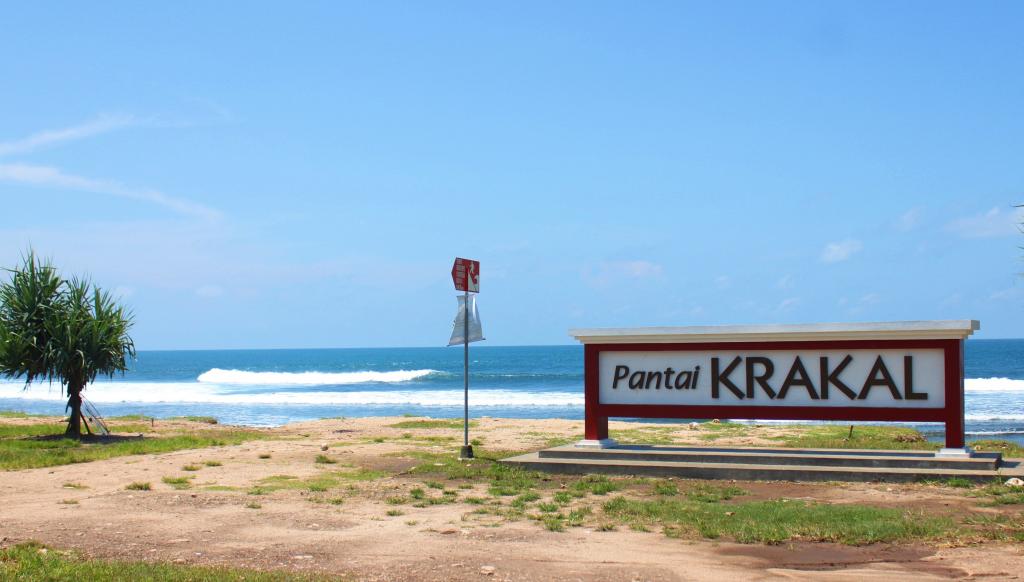 idbcpr's tweet photo. Pantai Krakal Yang Mulai Terkenal! http://t.co/2phmEn2s9R http://t.co/DzIWNukBv9