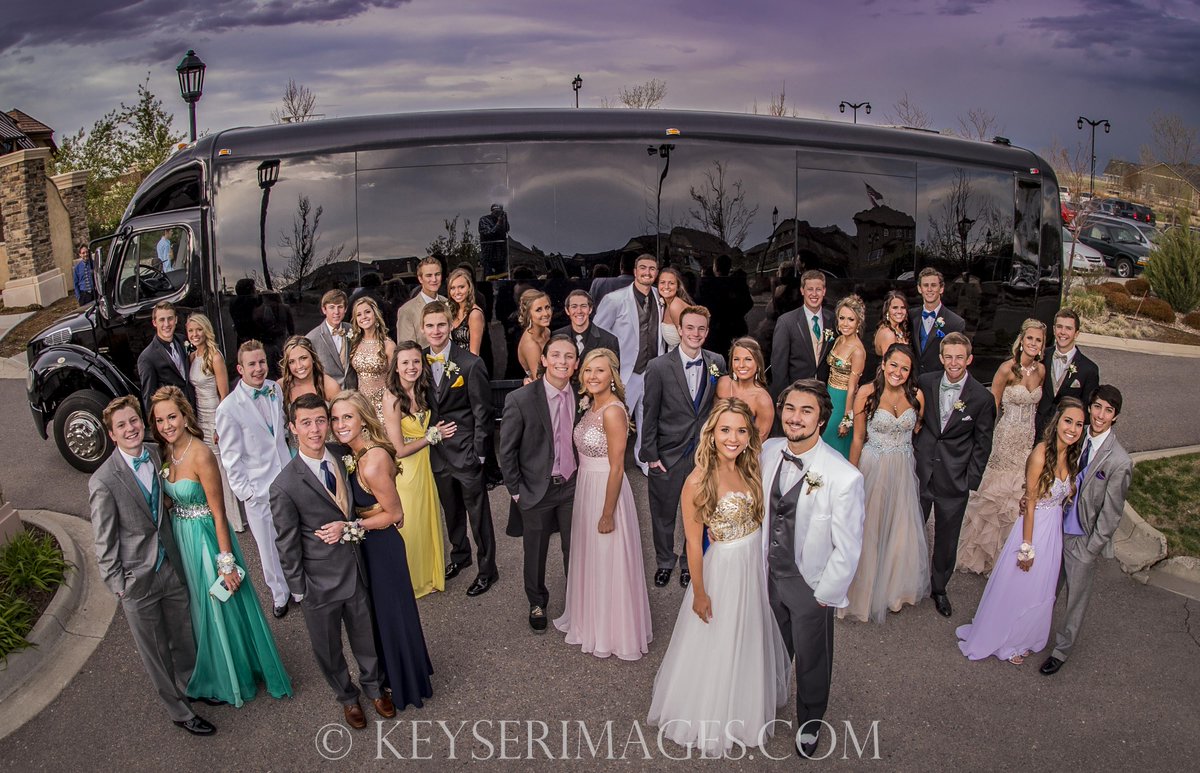 KeyserImages's tweet photo. #PromLEGEND2015 . .. . #BusShot !!! http://t.co/1e05Tw9jtJ