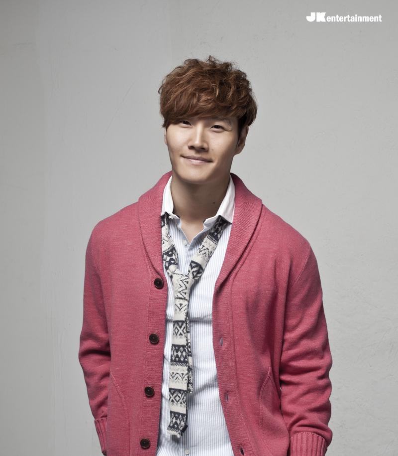 Happy birthday Kim Jong-kook oppa!!!!Penyanyi sekaligus anggota Running Man ini kini berusia 39th :) 