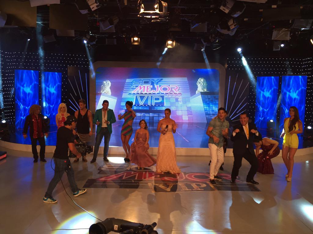 tcsoyelmejor's tweet photo. ¡Gracias a todos por la sintonía y tendencia! Hoy en #UnViernesVIP fuimos LOS MEJORES. Nos vemos el LUNES/9PM. | RT❤️ http://t.co/cWppX5Yaf3