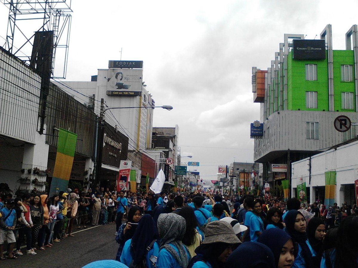 Ria Rizki Azib tweet media