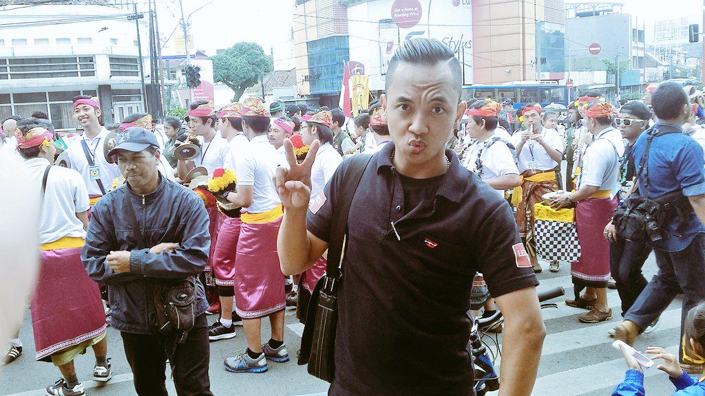 lekker188's tweet photo. #KAA2015 #AAC2015 #aacarnival2015 #asianafricancarnival2015 #AsianAfricanParade @infobandung gausah hawatir klo lapar http://t.co/wI18KTG8ge