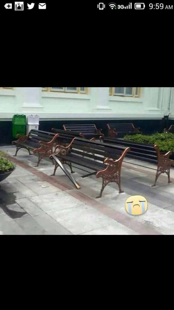 andiprams's tweet photo. @ridwankamil aya nu reksak kang kursina :( http://t.co/9fFYazx6Nv