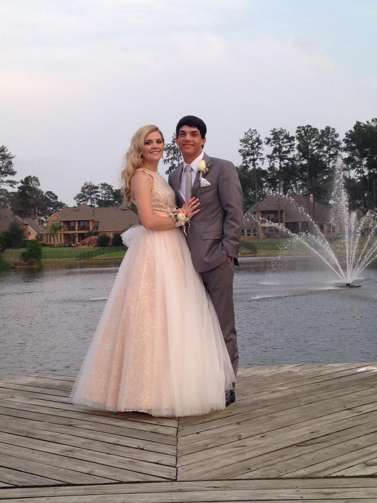 charmpaterson's tweet photo. Thank you for making me feel like a princess, I love you handsome😘 #prom2k15 #prompics @PromPics http://t.co/e209xvOfCw