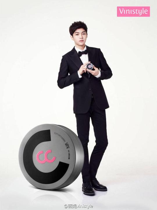 L_IRP's tweet photo. 150422 Vinistyle Cosmetics Weibo Update #Myungsoo http://t.co/LJxGmsrKvL