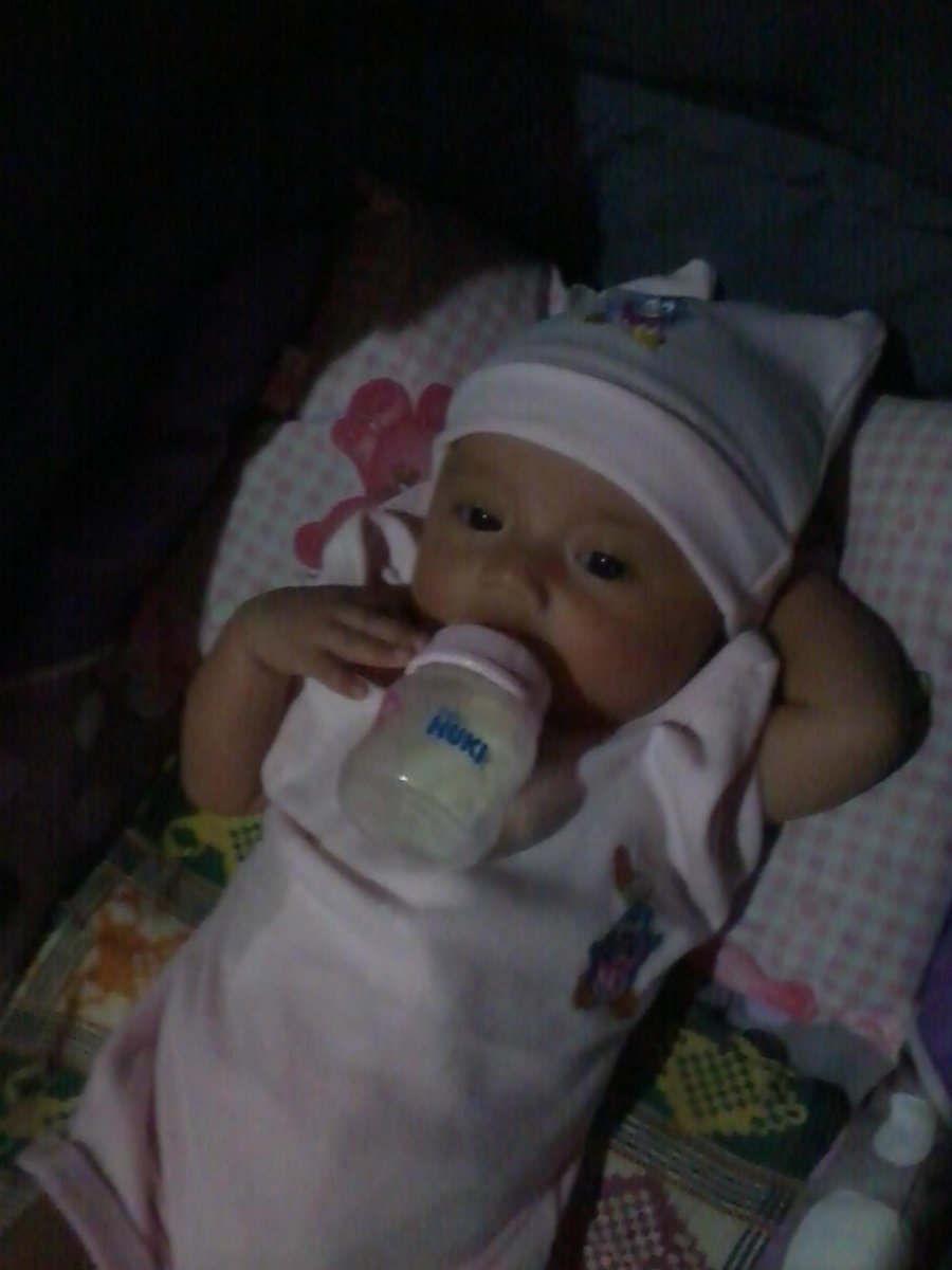kacaytembem's tweet photo. oooh setahun sudah ,, tak terasa sekarang punya baby manis dede afka love you so much my girl... http://t.co/LhvH7A91NO