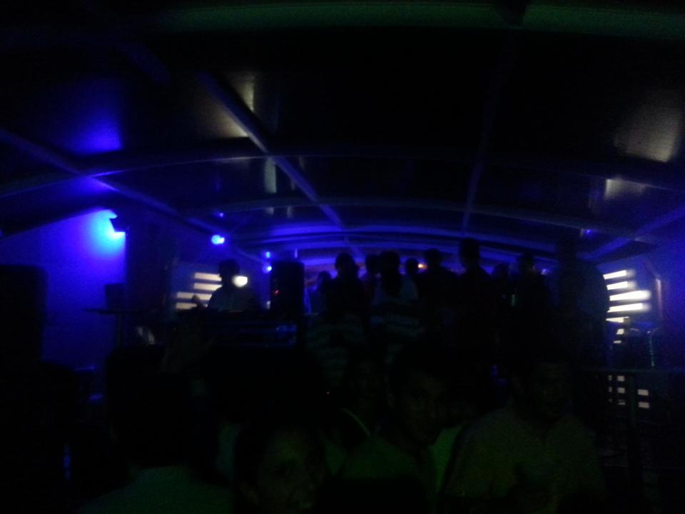 Warairatech's tweet photo. Full House en Sophia, aniversario de @Warairatech_ccs !!!!!!!!!!! http://t.co/lJS0691XqA