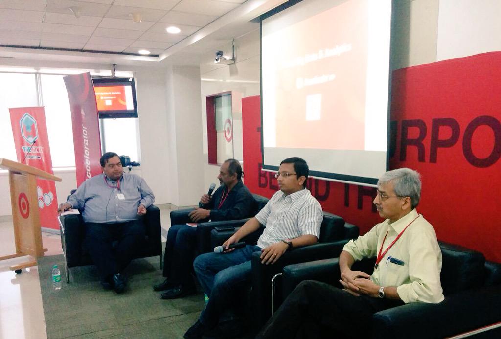 Aditya_Vx1's tweet photo. And we kickoff! #GuestSpeakersGalore at the #TargetIndia #Meetup @shashank26 @muthutarget @Anjana2789 #ComfyCouches http://t.co/HxbPVbNfZx