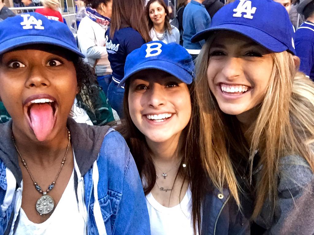 taybaaay's tweet photo. birthday eve celebrations🎉💙 #gododgers #goreg http://t.co/y4KAkamKrK
