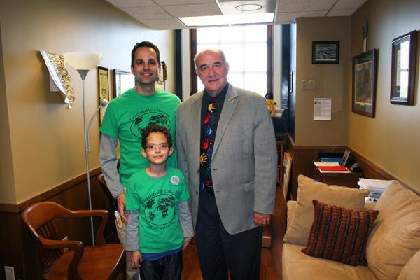 ssckc's tweet photo. Kieran and I with Rep. Jim Neely (R) for #EarthDay w/ #MoSierraClub and #Moleg. http://t.co/LPPW635n9w