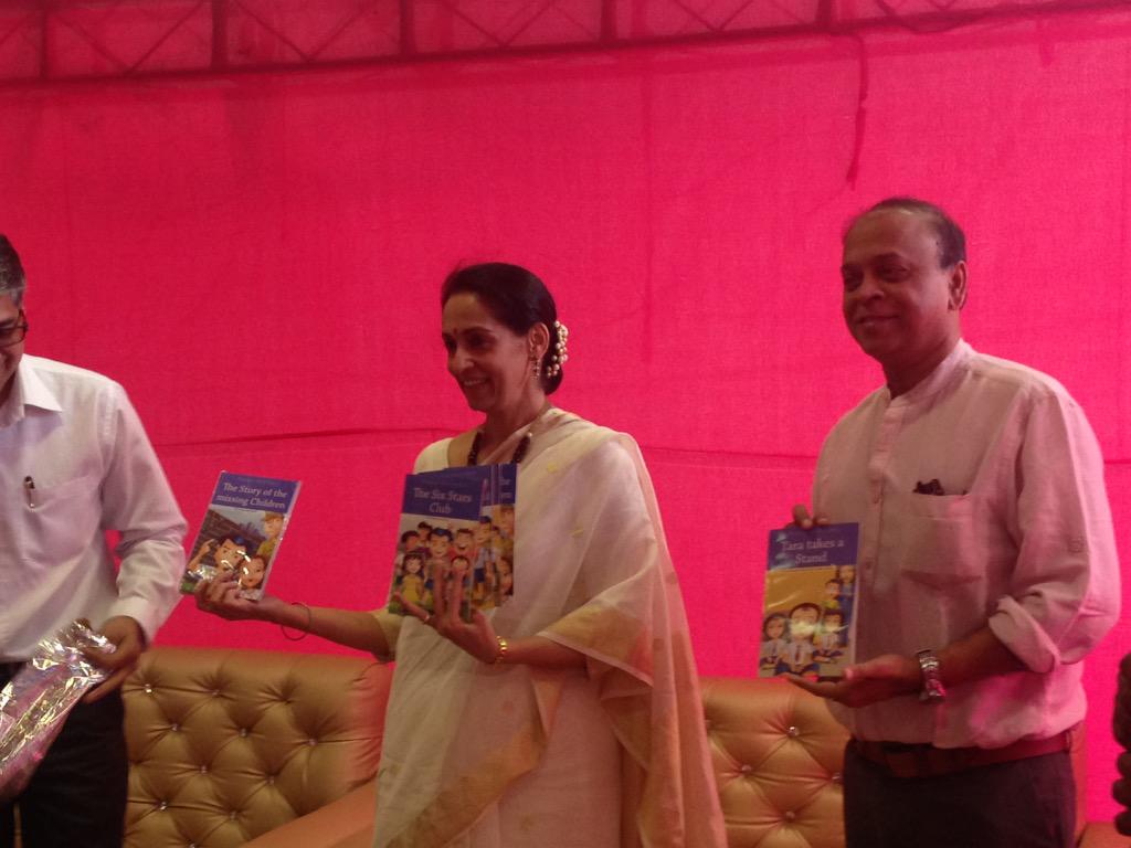 pragyavats's tweet image. #SwaroopRawal and @stc_india CEO Thomas Chandy launch the series