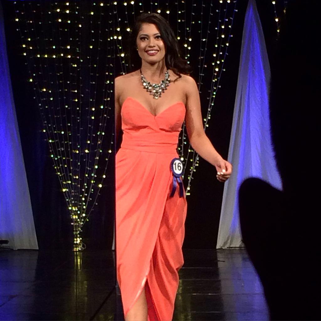 chrissyve's tweet photo. So proud of this gal! Nailing her catwalk at #MissWorldNZ @EmilyYoung43 @VeMgmt @HanCarson #MWNZ #VeModels http://t.co/Xpu1eLeu49