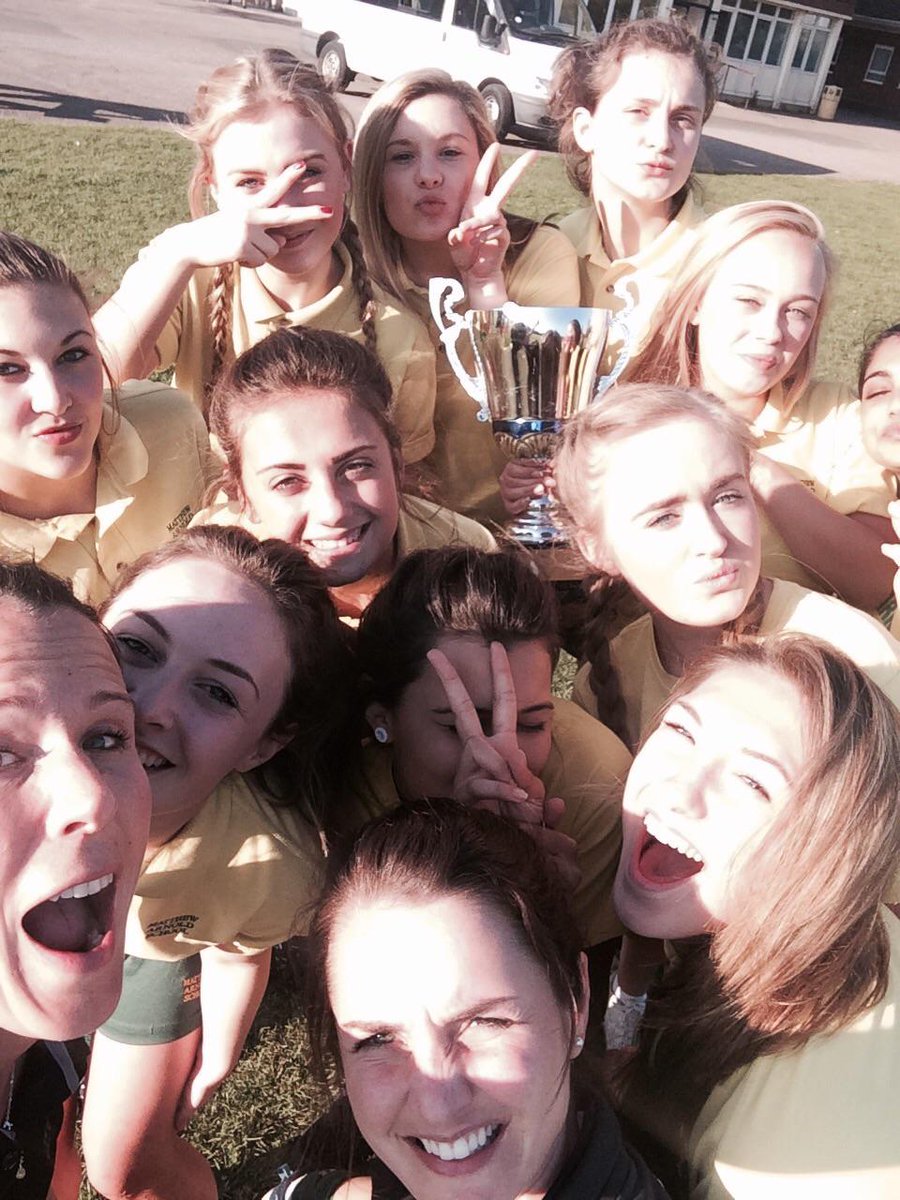 Year 11 Girls rounders team #yellowwall #greenmachine #winners