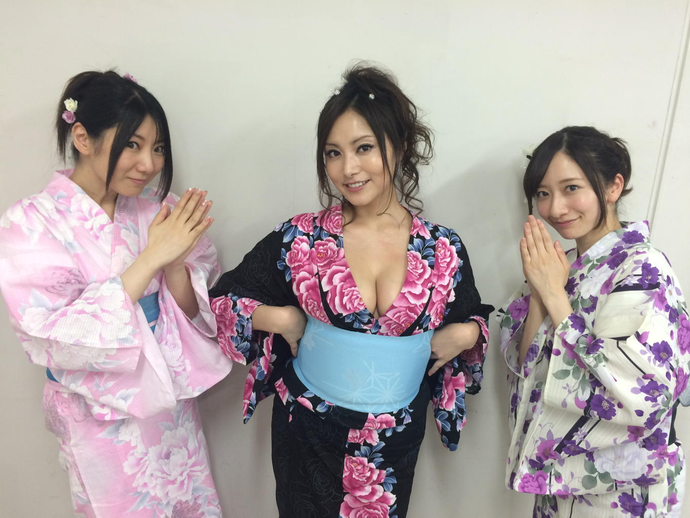توییتر たかはし智秋 در توییتر 原田ひとみちゃん 荒川美穂ちゃんも Gf 仮 ヒット祈願にご参パイ O O Http T Co Hzidoqc6fb