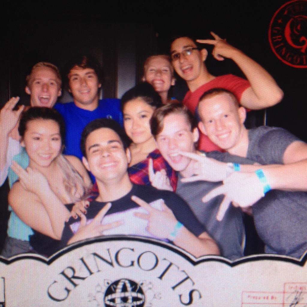 ariannnagomez's tweet photo. So much fun tonight!! #GradBash2015 http://t.co/7FOjLnBgwj