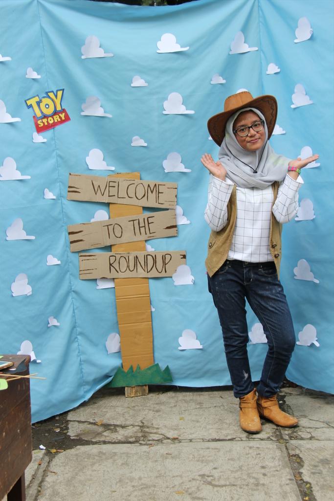 osismisa's tweet photo. XI MIA 3 dengan tema Toy Story http://t.co/QwNozA9UmZ