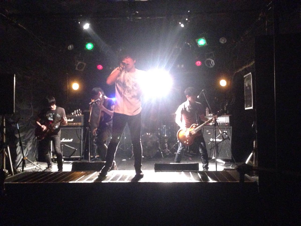 passon19952015's tweet image. 各地で皆が激アツライブを進行しております！
チェックチェック！知らないバンドに出会うチャンス！

#PASSON
#イネナリ
#DROPCLOCK
#Re:Answer