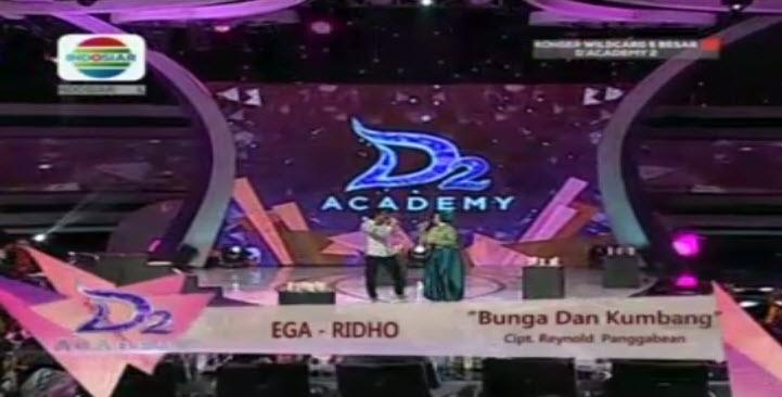Indosiar's tweet photo. "Bunga dan Kumbang" duet @DA2_Ega malam ini dengan @DA2_Ridho.
Coba RT kalo mereka berdua "COCOK" bingow #DAcademy2 http://t.co/CCJf00F8Dd