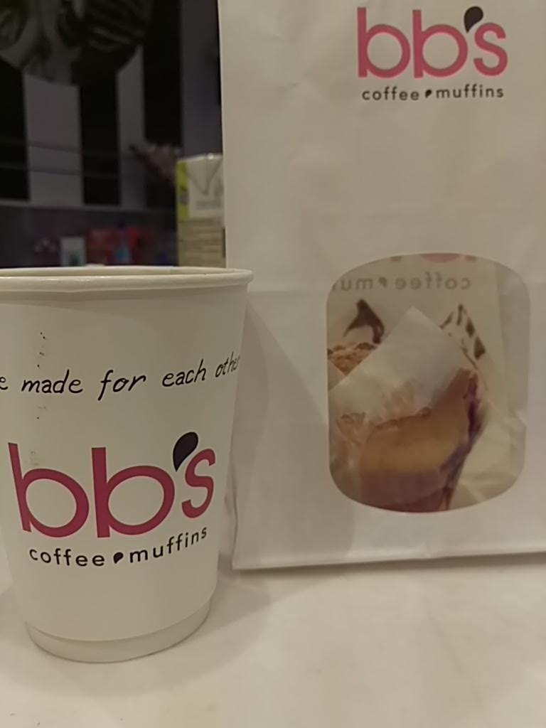 itscorklike's tweet photo. We've got our @BBs_Coffee and Muffin! So we're ready for serious #CorkComicCon work @mahonpointsc ๐โ๐ฐ http://t.co/GxggLQheyT
