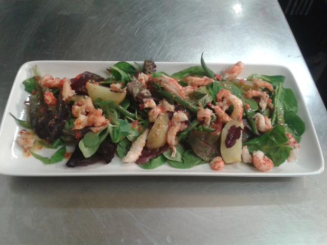HareandHoundTW7's tweet image. Scrummy Crayfish Salad on the specials today! #Freshforspring