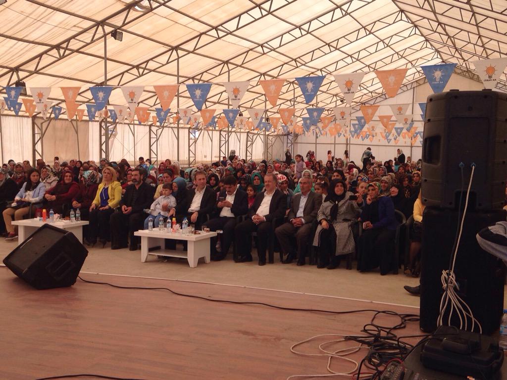 AK Kadınlar Kutlu Doğum Haftası Etkinliği  Prof. Dr.<a href="/yaktay/">Yasin Aktay 🇹🇷</a> ve İl Başkanı <a href="/focalapkulu/">Fuat Özgür Çalapkulu</a> katımıyla devam ediyor.