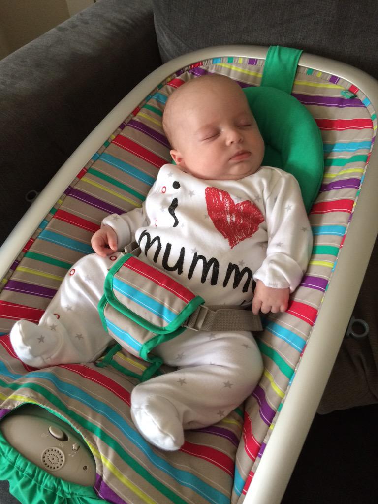 andyphiggins's tweet photo. #BabyBen chilling out listening to @denise_vanouten on @magicfm http://t.co/kmi3kVGPnz