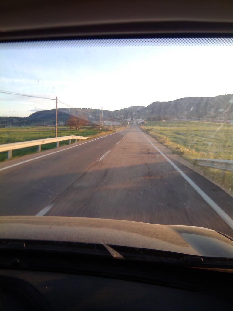 pedmarfe's tweet photo. A abrir el #OpenInternacionalOrientacion #Titaguas,  con @CorrecaminosVLC. Amanece q no es poco XD http://t.co/wJxDYh0nVI