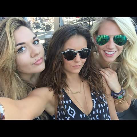 NinaDobrevFanIt's tweet photo. altre foto di #neens dal #Coachella2015 :D ♥
#NinaDobrev #Dobrevics #TVD #TVDitalia1 #TVDfamily #TVDer #buon25aprile http://t.co/B84AayF6nY