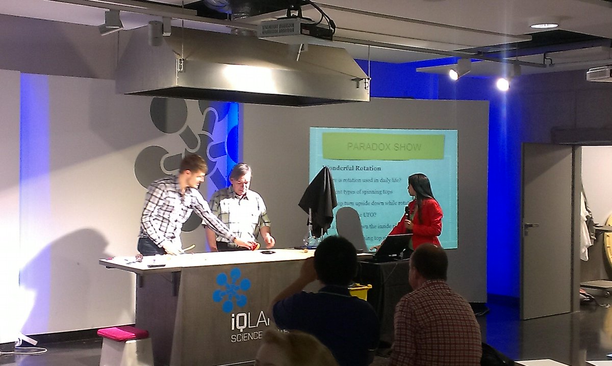 EuroScienceFun's tweet photo. First up: Paradox Show! http://t.co/VIXhF28LmI