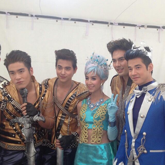 เจ้าชาย #ความสุขบุกโลก 
Cr. Berry_kimme