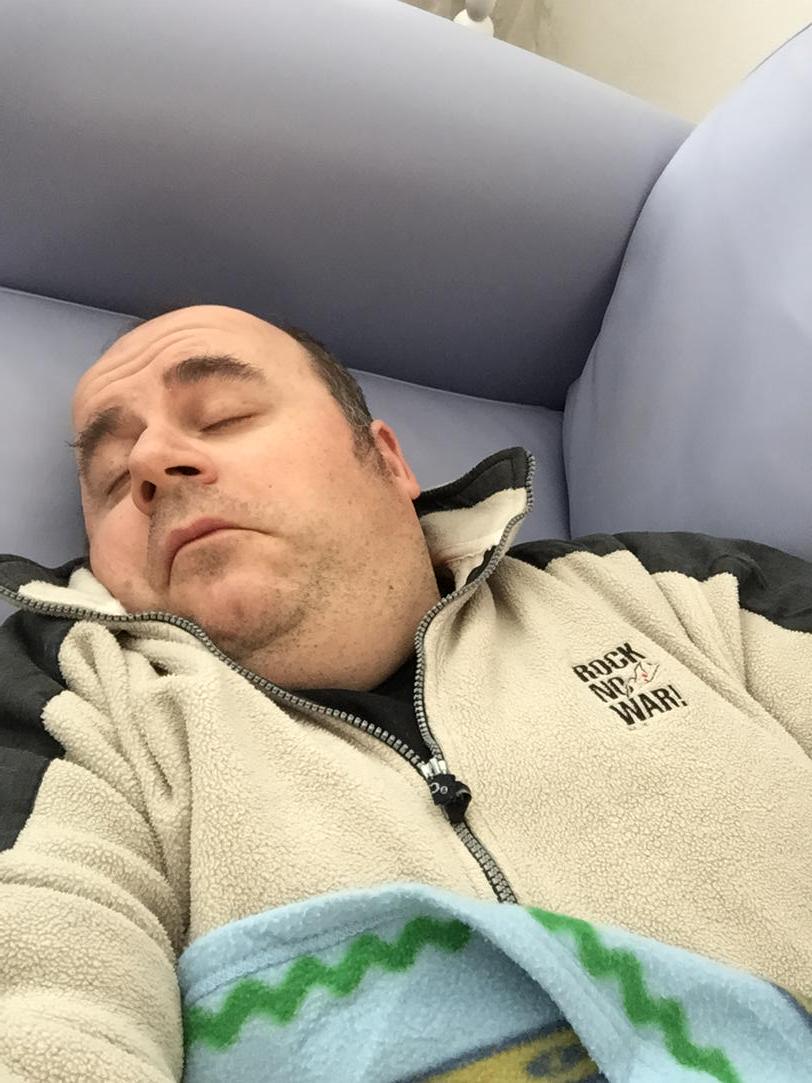 giannifantoni's tweet image. Oh no! Un altro #selfiepaparazzo! Ma stavo dormendo!