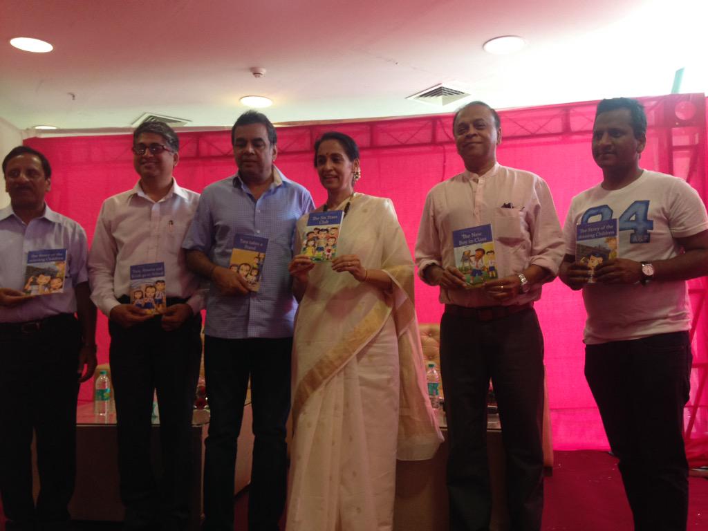 pragyavats's tweet image. #SwaroopRawal w/t @PareshRawalBJP @stc_india CEO launch book series on children&apos;s rights today in Delhi today