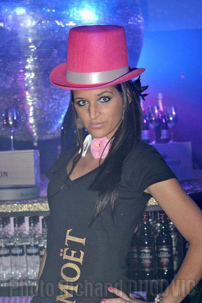 GossipRoomOff's tweet photo. Julia (#LesAnges7) avant la chirurgie esthétique ! 😱💉 http://t.co/CiTLdLcHIj