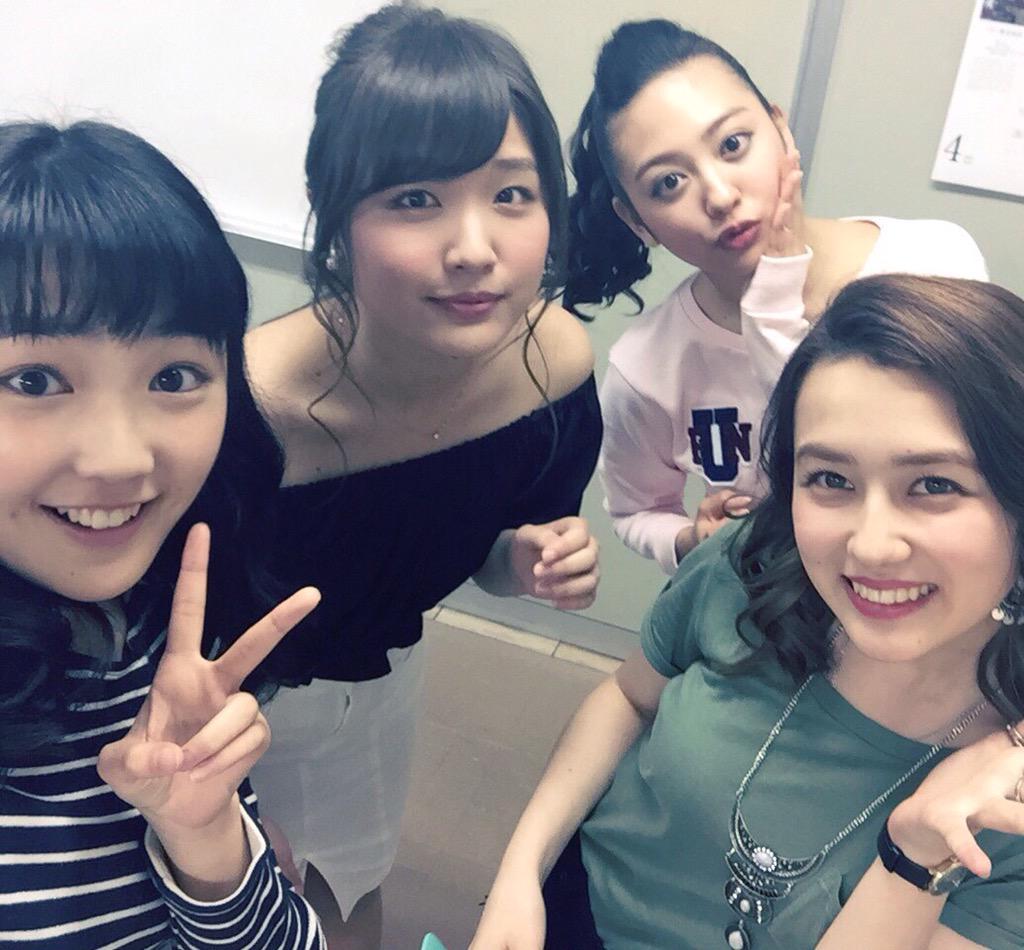 Rの法則収録でした〜♡♡
いや〜、たのしかった！盛り上がった！笑

ほんでほんで！みんなに大人っぽくなったって言われてめちゃくそうれしかった（＾ω＾）笑 http://t.co/A5b1Wbpy7d