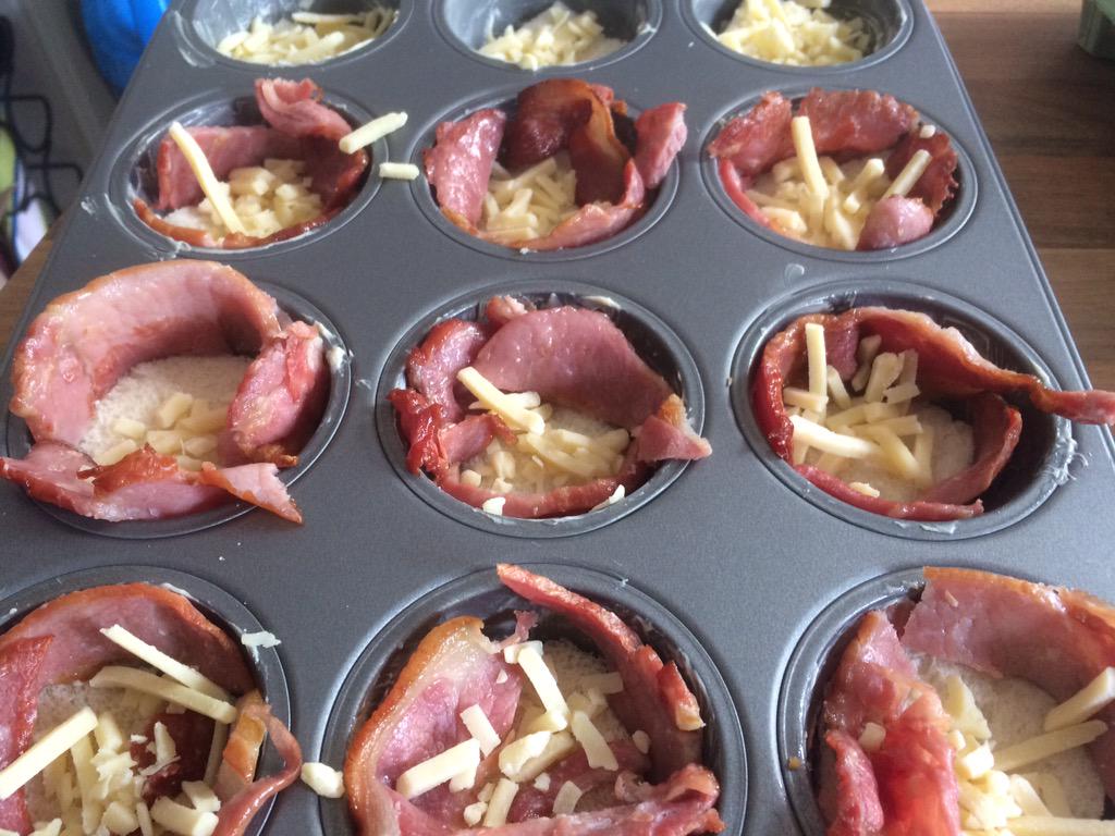 TheFlamePit's tweet image. Making breakfast cupcakes this morning. 😄🔥 with a sprinkle of pepper and #pitrub