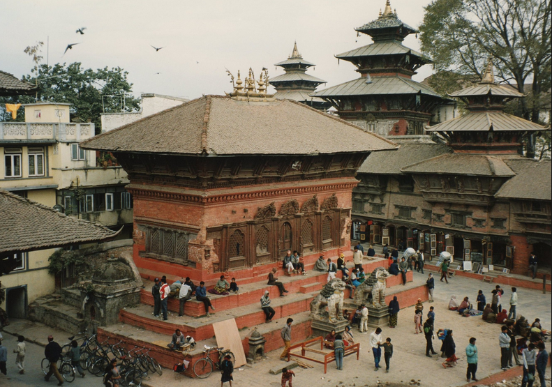 CGTNOfficial's tweet image. Kathmandu’s Patan Durbar Square before and after the #NepalEarthquake