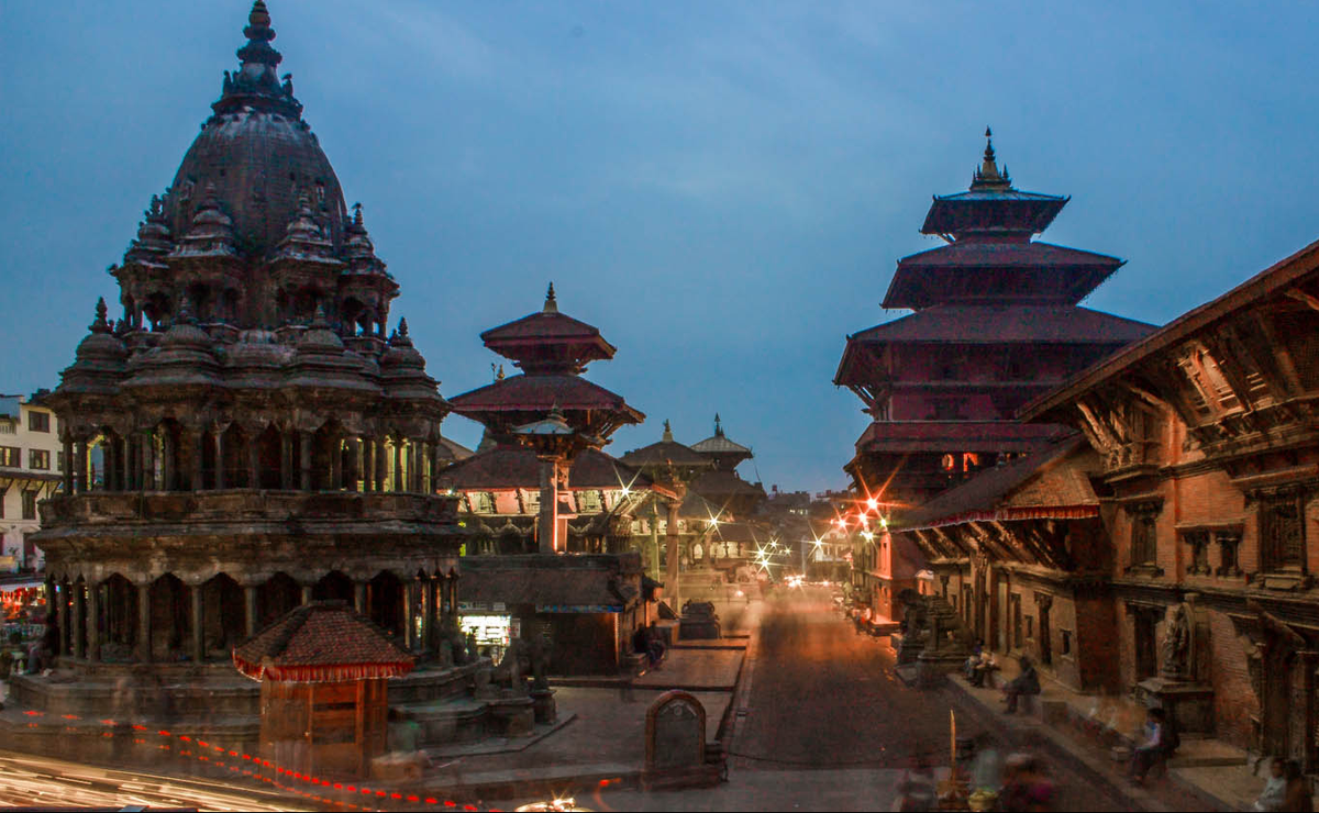 CGTNOfficial's tweet image. Kathmandu’s Patan Durbar Square before and after the #NepalEarthquake