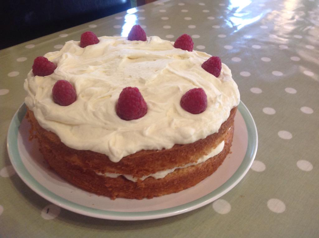spottedducktea's tweet photo. Just a reminder that the Humbleton to Garton road is fully open this weekend. Homemade raspberry and white choc cake http://t.co/BzV0bxo0ib